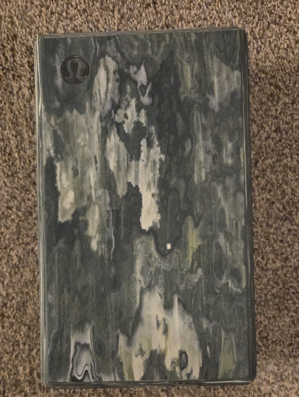 Lululemon Lift and Lengthen Yoga Block